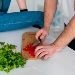 Knife Handling Tips for Home Cooks